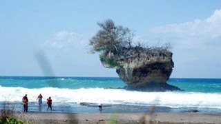 17,Pantai-Mad.jpg