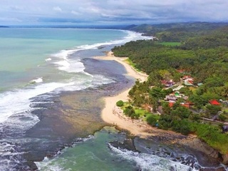 9,Pantai.jpg